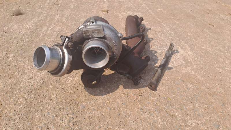 Mercedes sprinter 2000 to 2006 Turbo and intake manifold for 308 and 313cdi , 611 engine