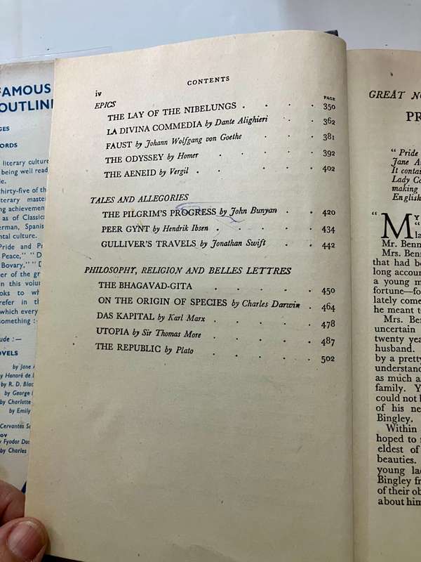 World Famous Books in Outline - Odhams Press. Hardcover w/dj, Unknown Ed. Undated