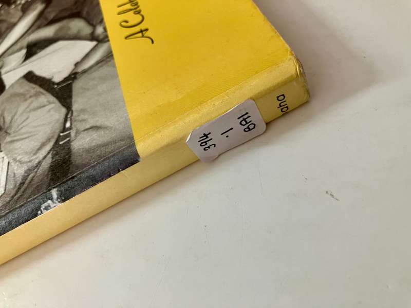Shebeens: Take a Bow!! - Jim Bailey & Adam Seftel. Softcover, 1st Ed. 1994