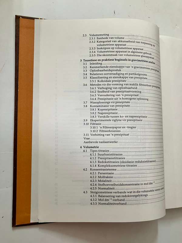 Inleiding tot die Analitiese Chemie - JG Leipoldt et al. Hardeband, 1e Uit. 1982