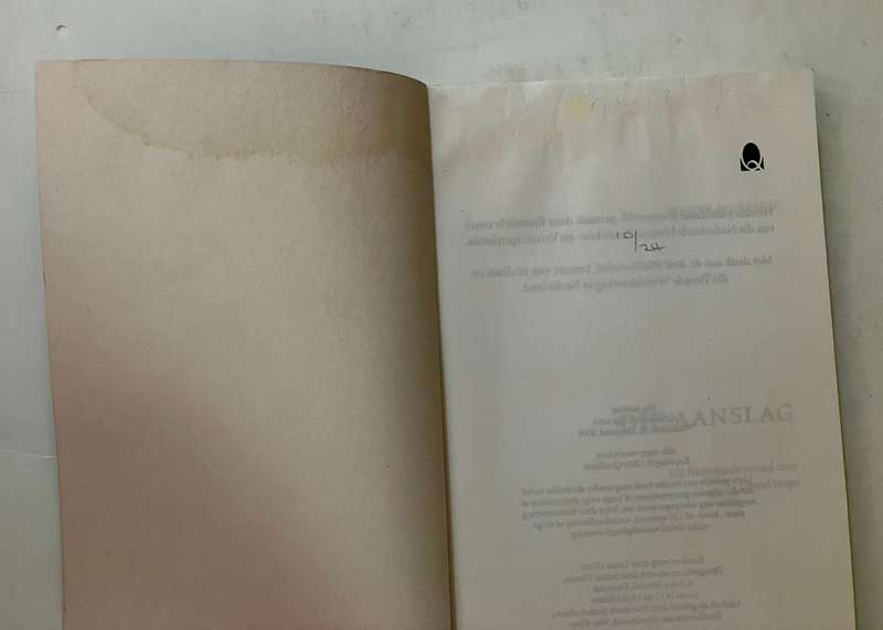 Die Aanslag - Harry Mulisch. Sagteband, 1e Afr. Uitg. !e Dr. 1999