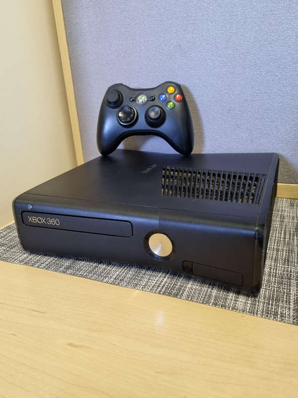 Xbox360 Slim