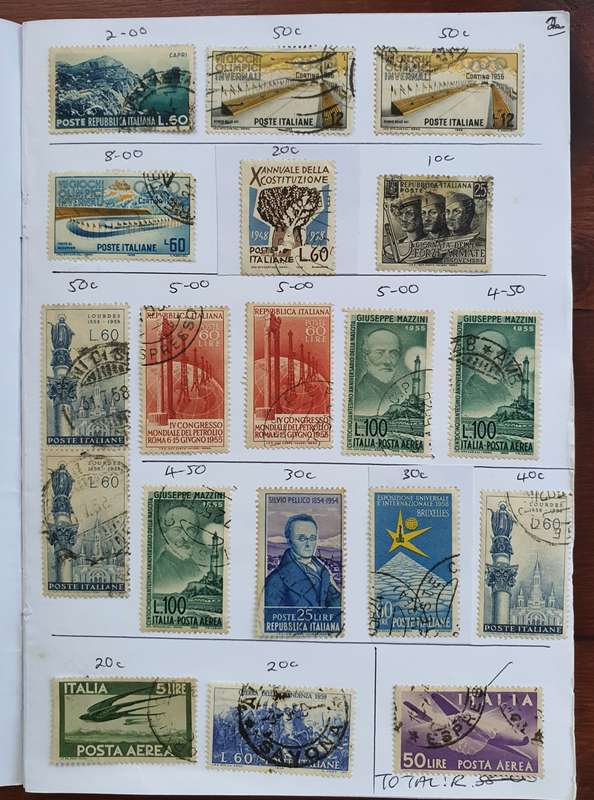 STAMPS OF ITALY - BOOKLET OF MIXED LOT
