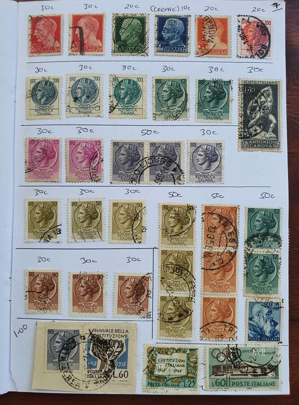STAMPS OF ITALY - BOOKLET OF MIXED LOT