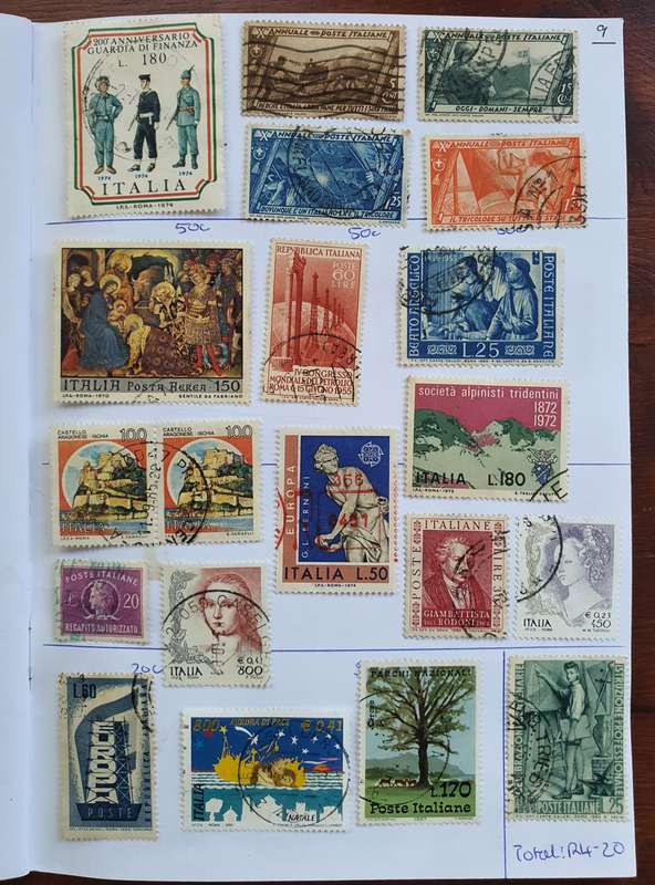 STAMPS OF ITALY - BOOKLET OF MIXED LOT