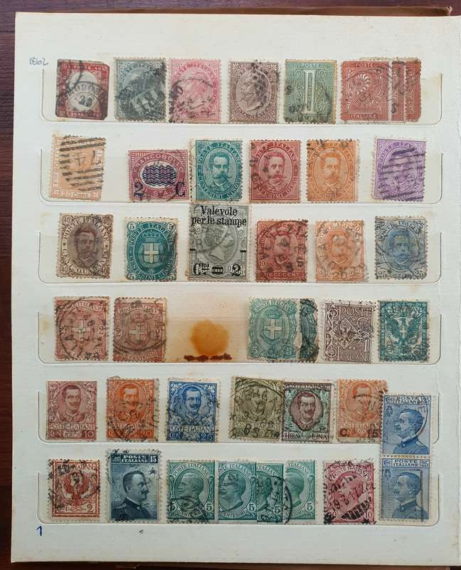 STAMP LOT - ITALY, VATICAN & SAN MARINO IN SMALL ALBUM