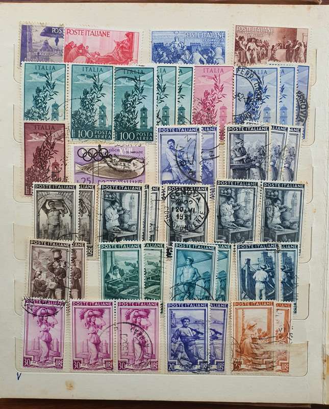 STAMP LOT - ITALY, VATICAN & SAN MARINO IN SMALL ALBUM