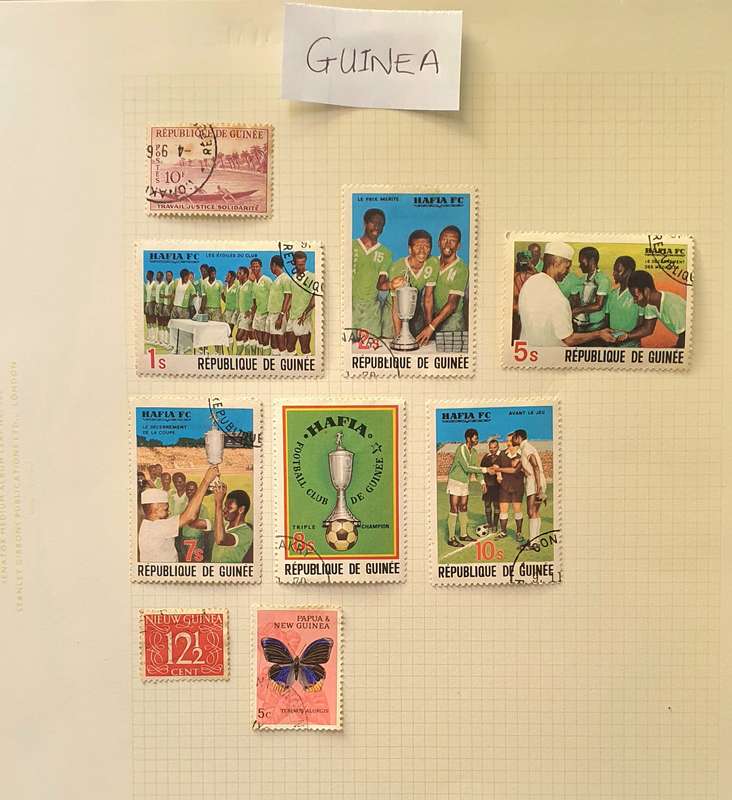 STAMP LOT - MOZAMBIQUE, GUINEA ( SPORTS /SOCCER)
