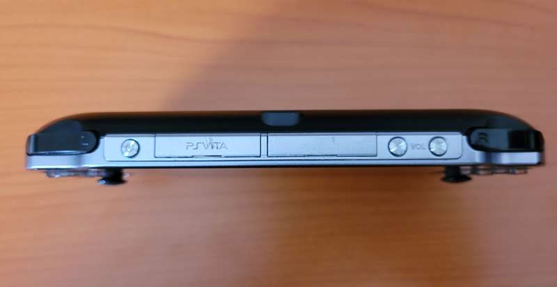 PS VIta PCH-1004 with OEM Charger and 8GB Memory Card