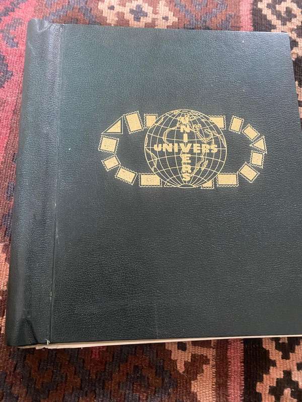 STAMP ALBUM with loose leaf pages