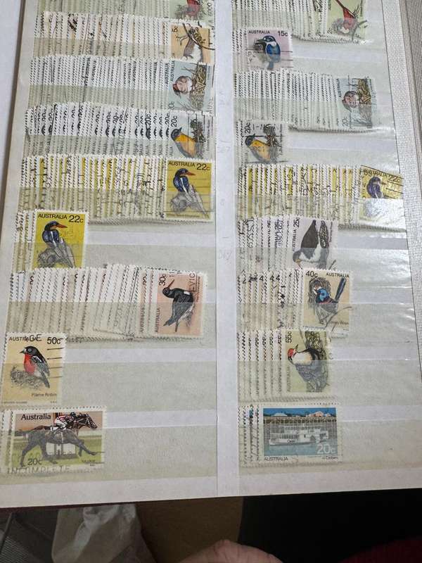 AUSTRALIAN STAMP ALBUM