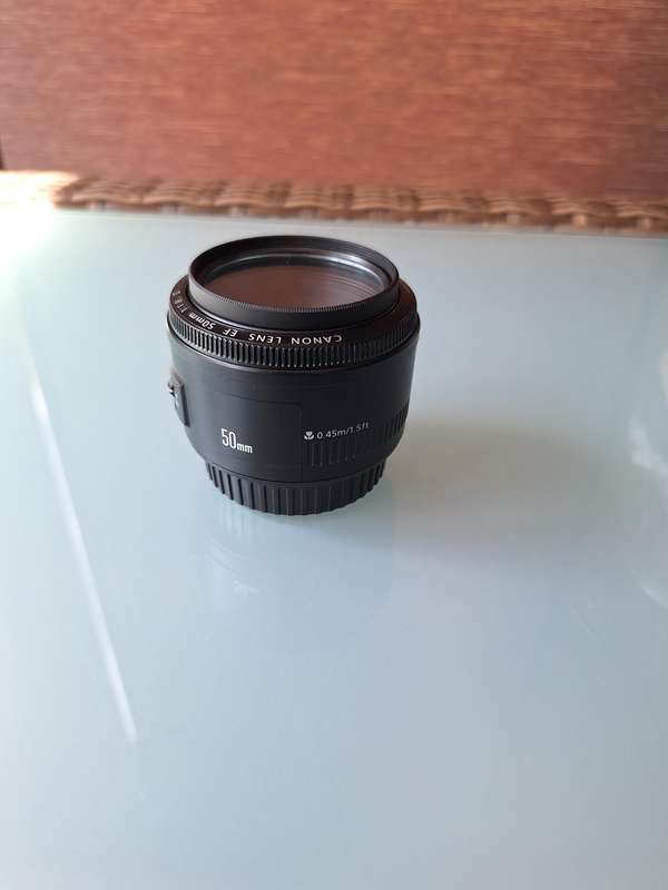 Canon EF 50mm f/1.8 II lens
