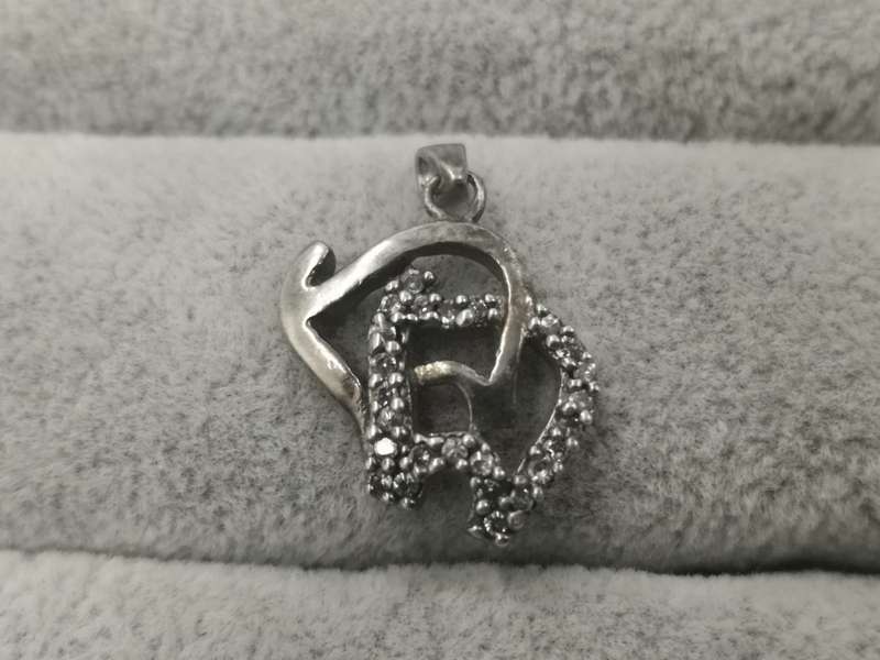 925Silver: Elephant Pendant - Multiple CZ - Size 16x10mm