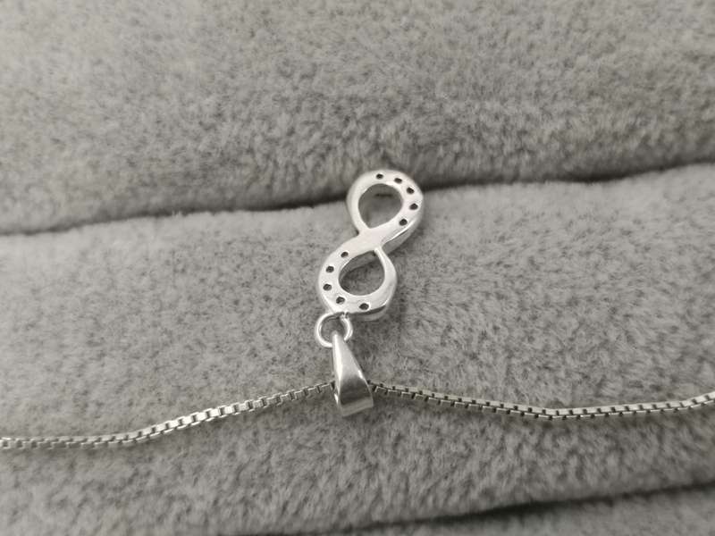 925Silver: Infinity Necklace - Multiple CZ - Length: 45cm Width: 1mm