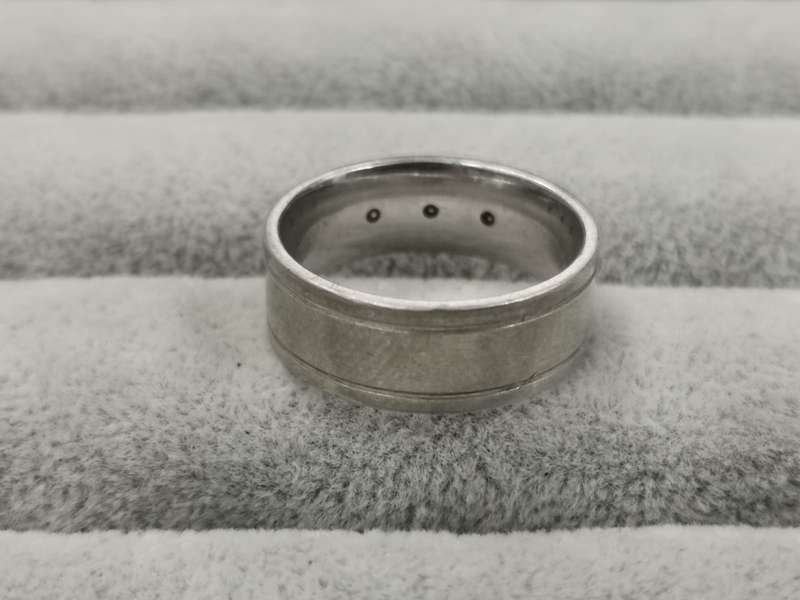 925Silver: Comfort-Fit Ring - 3x CZ Stones - Size S3/4