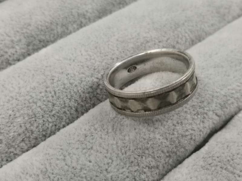 925Silver: Patterned Ring - Size T