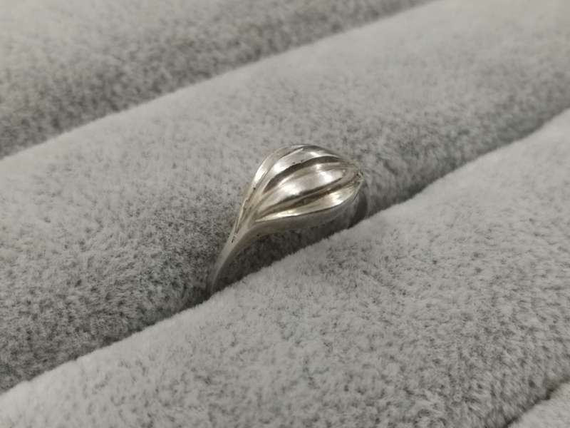 925 Silver: Unique Ring - Size P