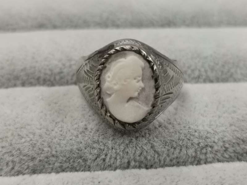 925Silver: Cameo Ring - Size S