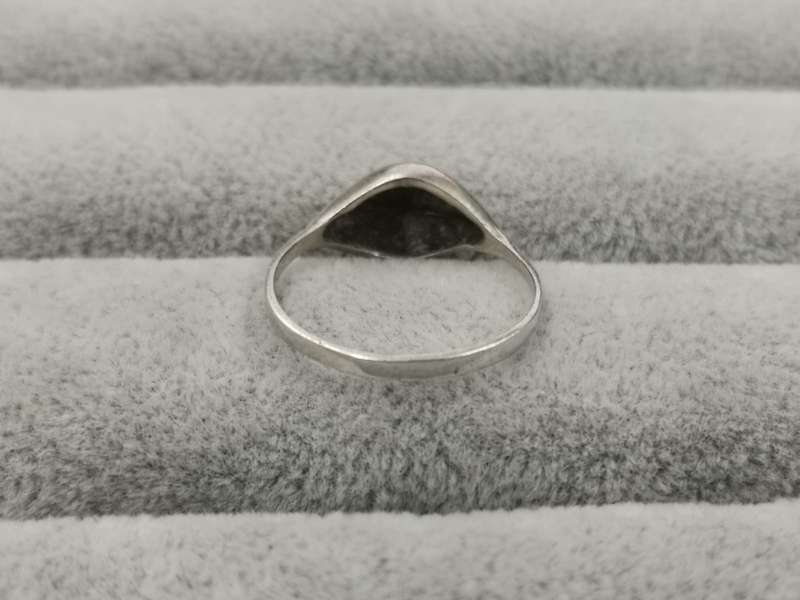 925 Silver: Unique Ring - Size P