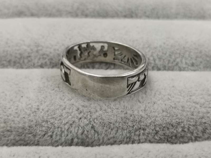 925Silver: Ancient Harvest Scene Ring - Size P