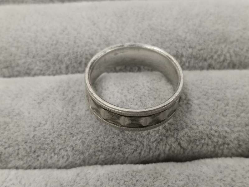 925Silver: Patterned Ring - Size T