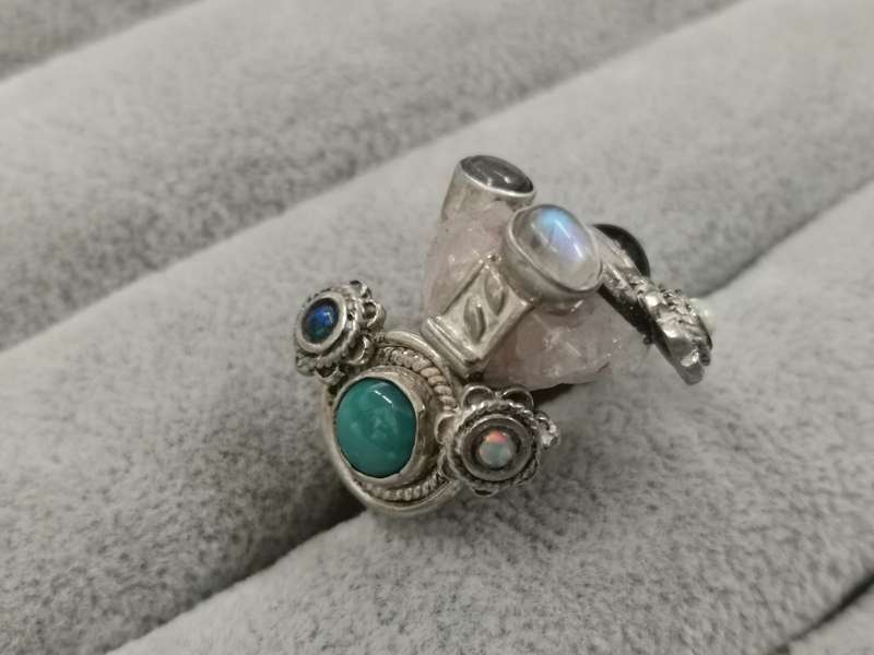 925Silver: Unique Design Ring - Multiple Gemstones - Size P3/4