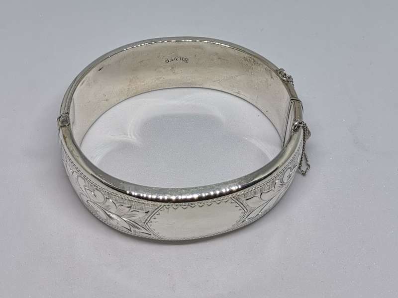 Detailed Silver Bangle