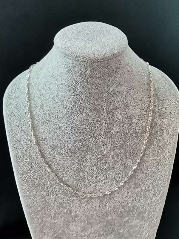 Exquisite Silver Twisted Singapore Chain