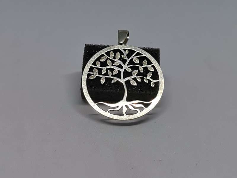 Stunning Silver Tree of Life Pendant