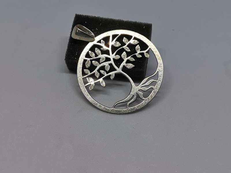 Stunning Silver Tree of Life Pendant