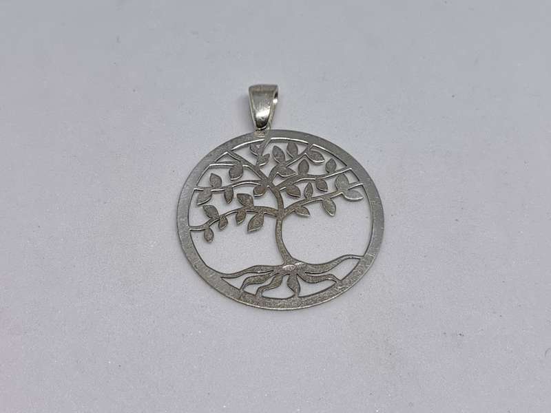 Stunning Silver Tree of Life Pendant