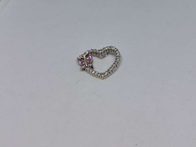 Dazzling Silver Heart Pendant
