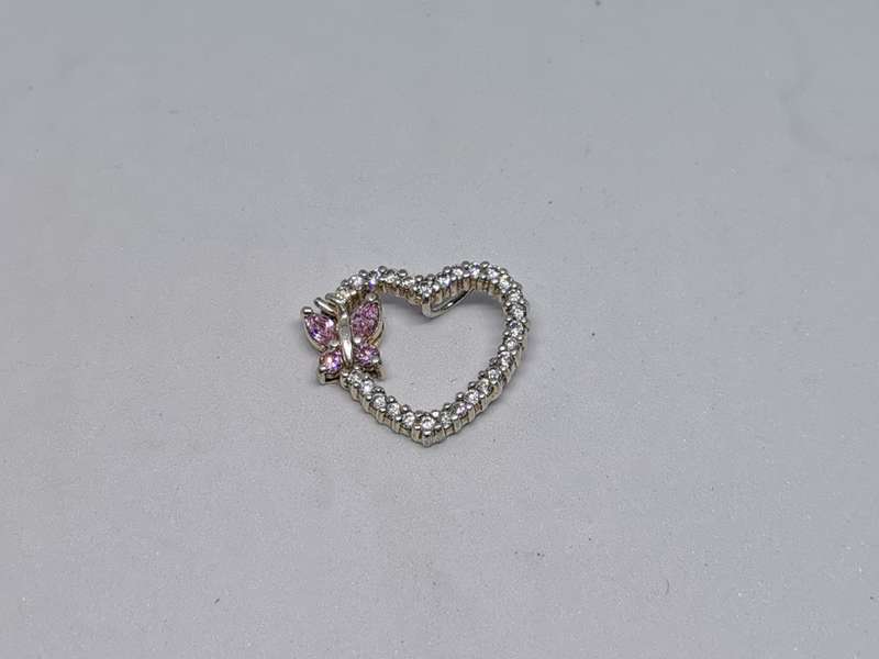 Dazzling Silver Heart Pendant