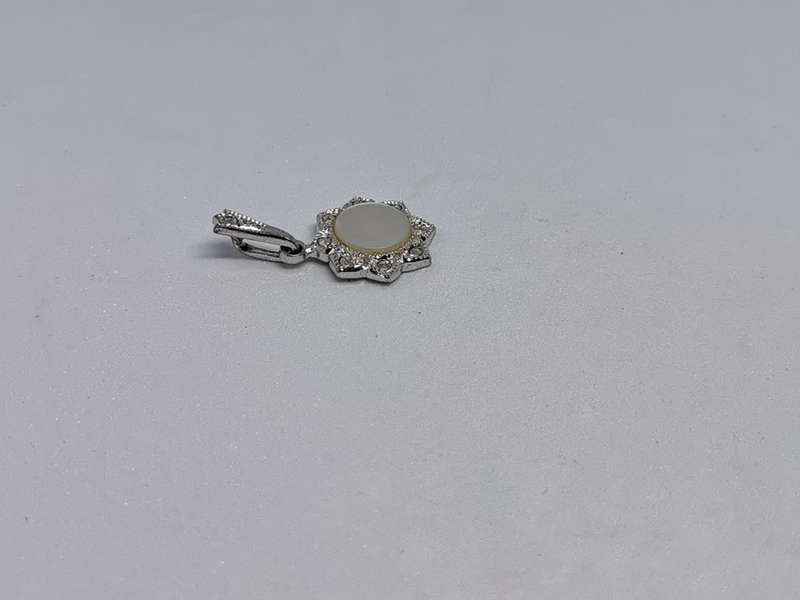 Silver Mother of Pearl Pendant