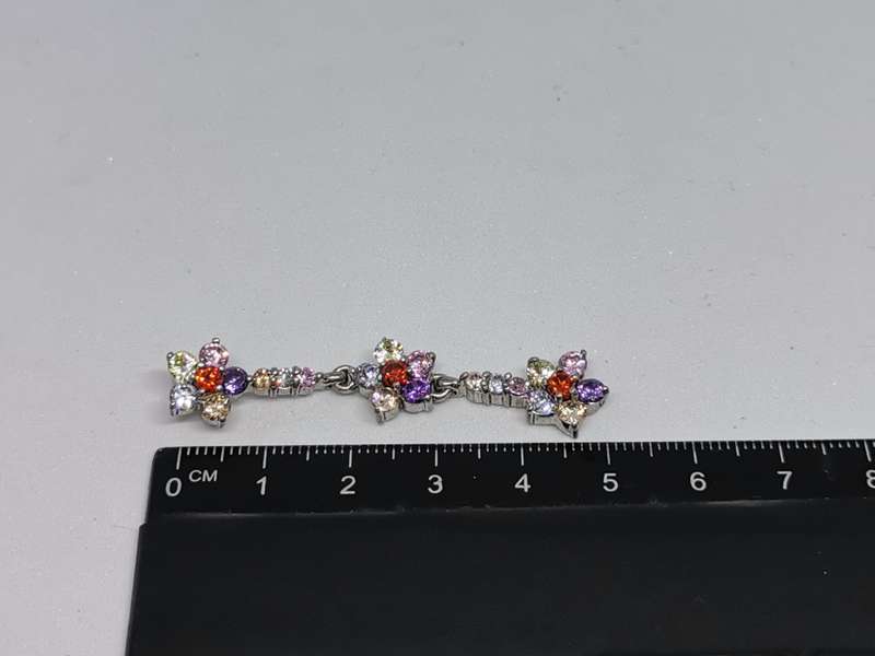 Silver Dangling Flower Pendant