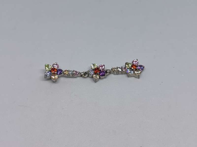 Silver Dangling Flower Pendant