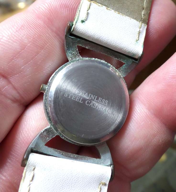 *R1 Auction* Revlon lady's quartz watch