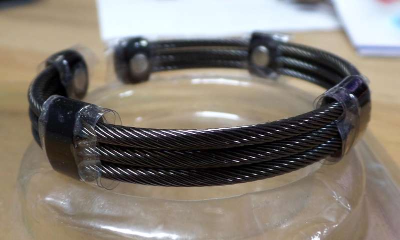 SABONA of London - Men's Trio Cable Satin Black Wristband, Small