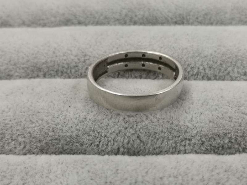 925Silver: Classy Ring - Multiple CZ Stones - Size U