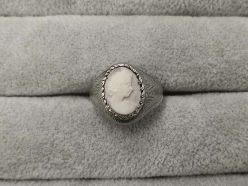 925Silver: Cameo Ring - Size S