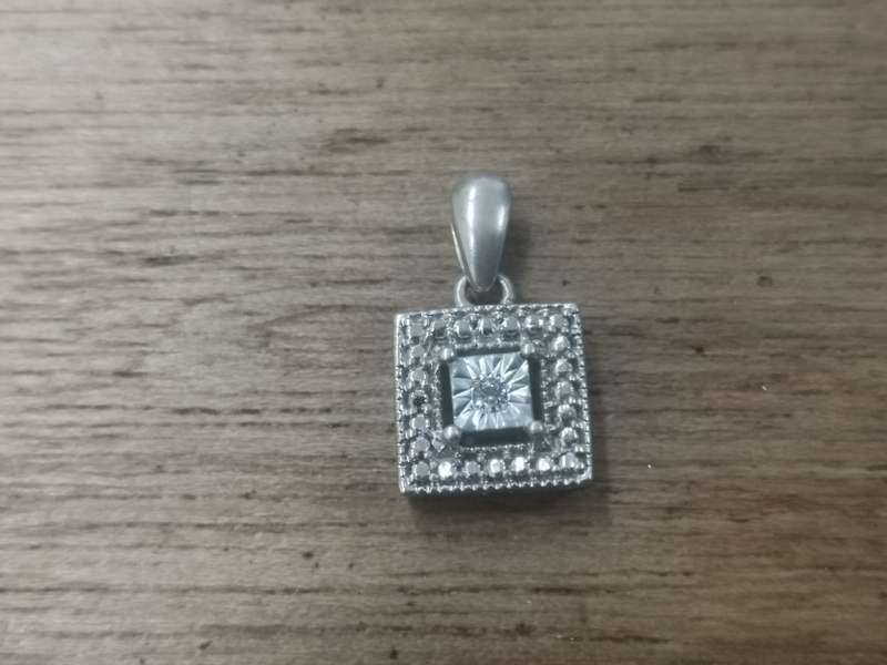Dazzling Silver Pendant
