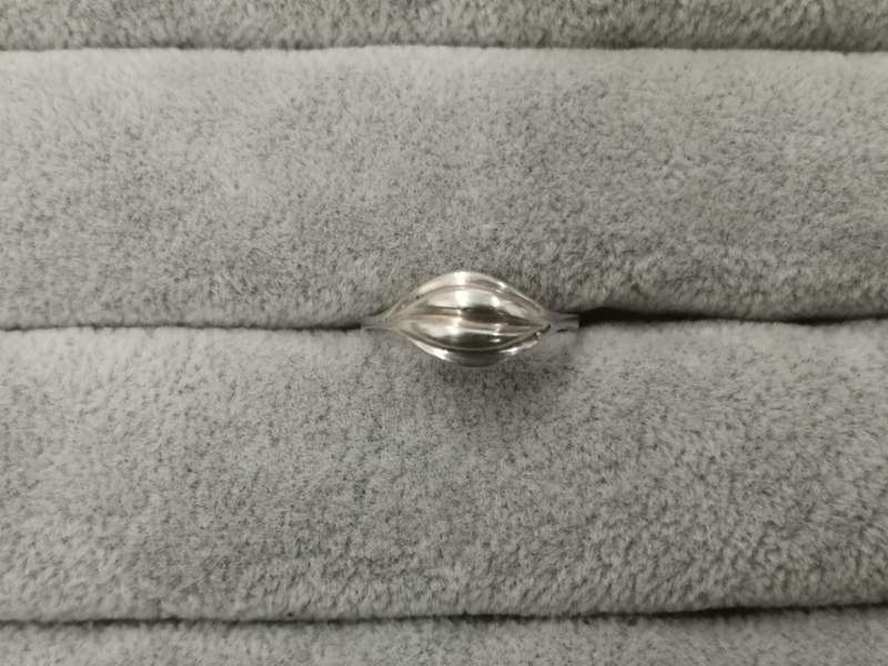 925 Silver: Unique Ring - Size P