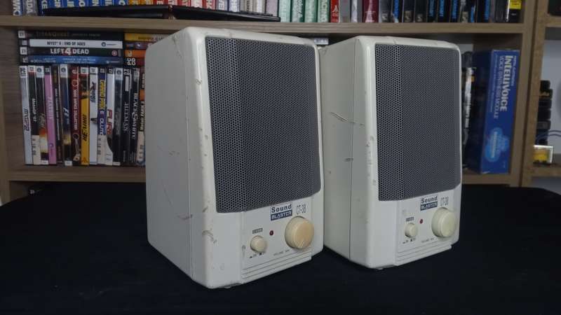 Sound Blaster CT-38 Speakers
