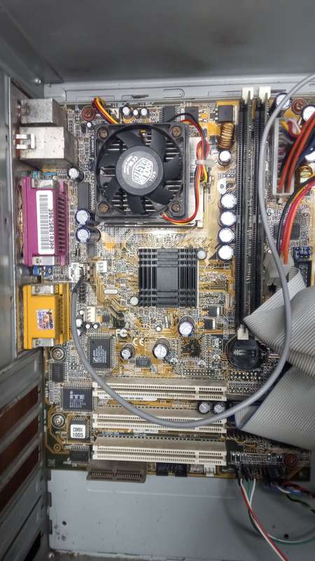 Pentium III 800MHz Computer