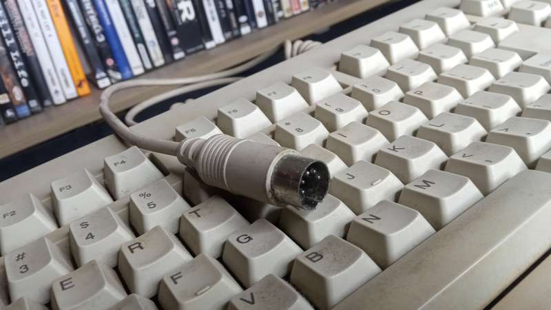 Mecer DIN-5 keyboard