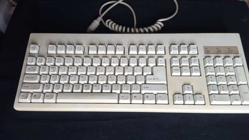 Mecer DIN-5 keyboard