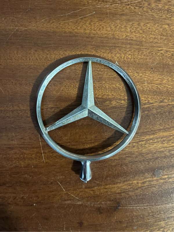 Mercedes Benz Bonnet Badge
