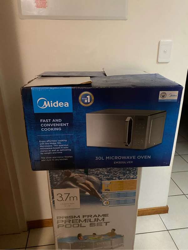MIDEA 30L DIGITAL MICROWAVE EM30 SILVER