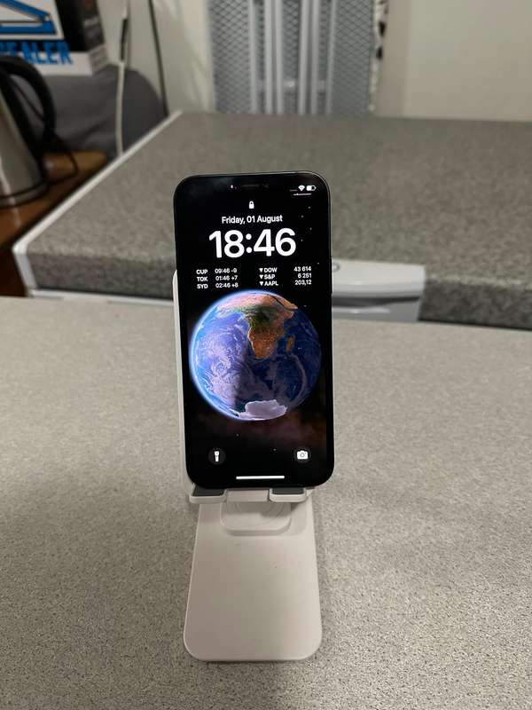  iPhone 12  128GB  Great Condition  No Reserve!  Weekend Special Auction  R1 Start!