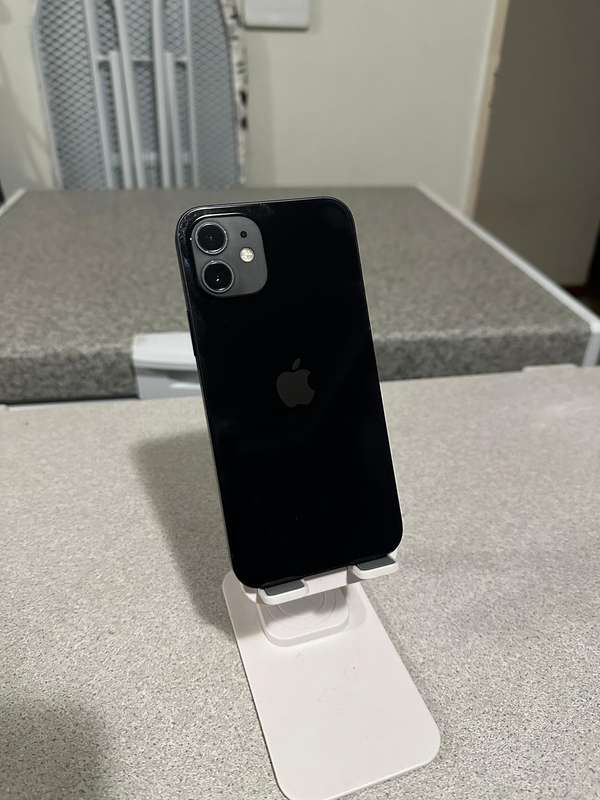  iPhone 12  128GB  Great Condition  No Reserve!  Weekend Special Auction  R1 Start!